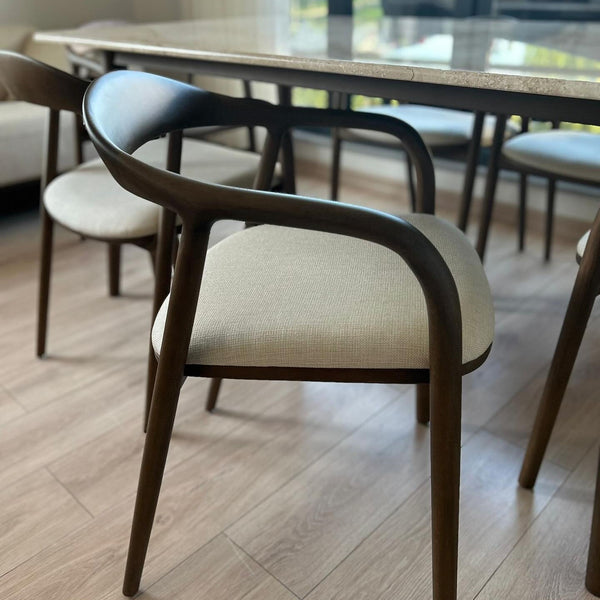 Metta 6 Seater Dining Set