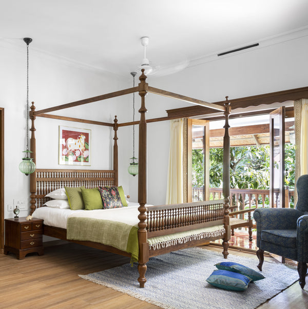 The Temple Town Signature Artisan's Haven Teak Four Poster Bed