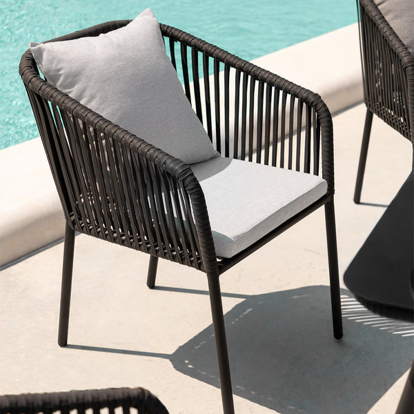 Arhiza Classic garden chair with aluminum armrests and braided rope