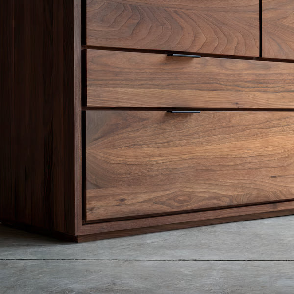 Cillian Chest of Drawer