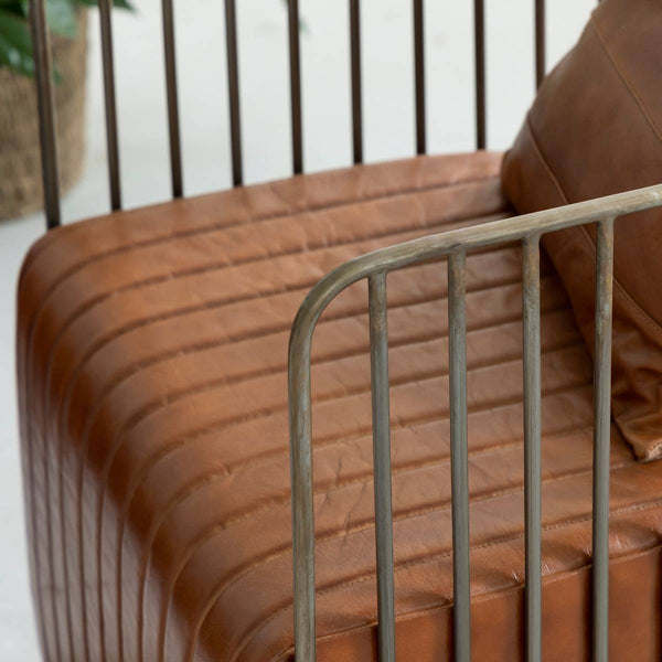 Fauteuil en cuir marron et métal Zora - Fauteuil - Assise - Produits