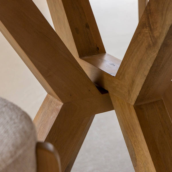 Maloé round mango wood dining table