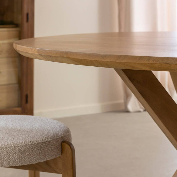 Maloé round mango wood dining table