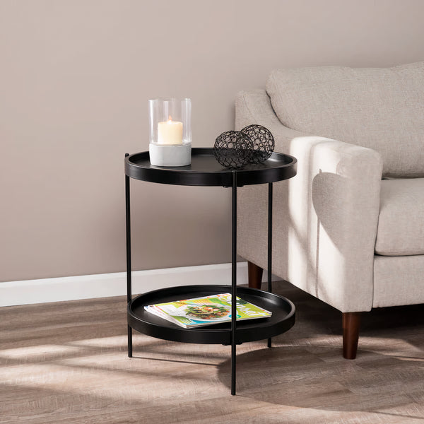 Piroska Sidetable