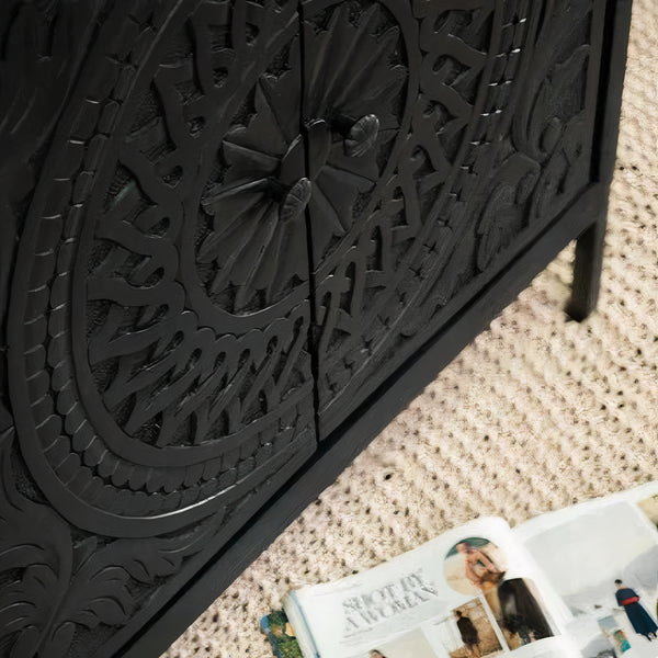 Dara Sideboard