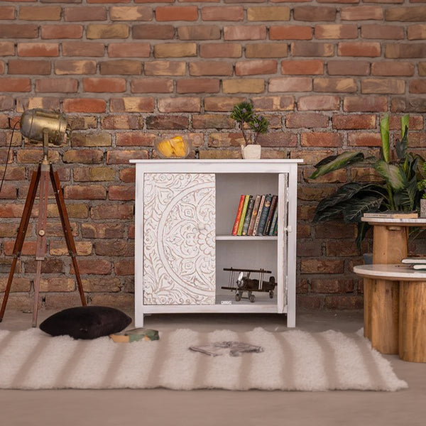 Eistedd Cabinet