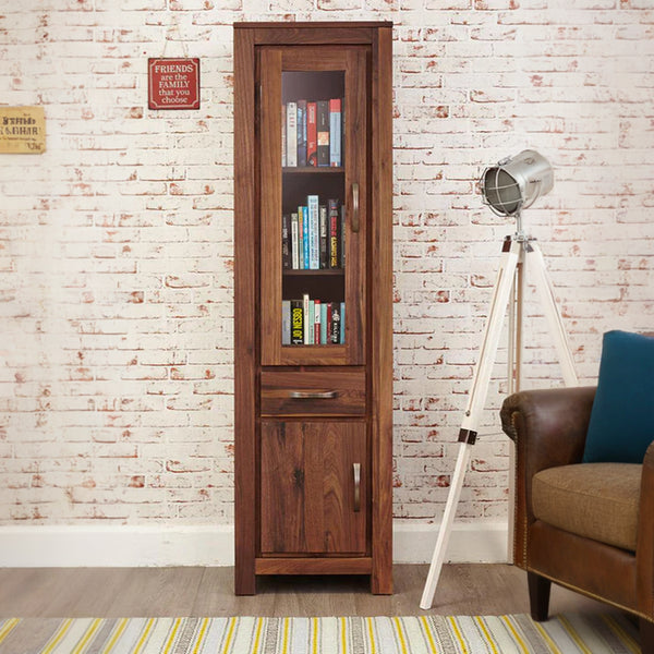 Issa Bookshelf