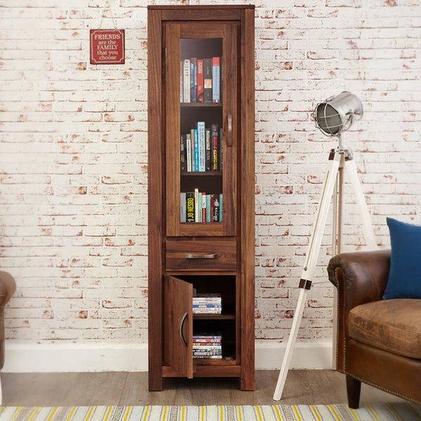 Issa Bookshelf