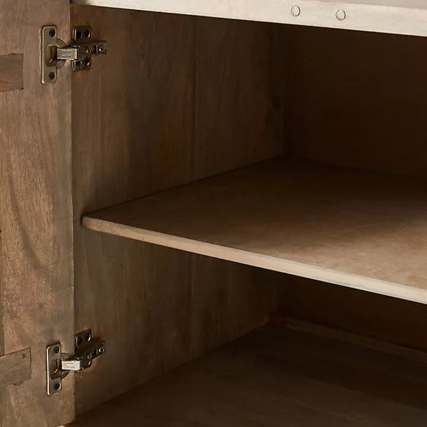 Sideboard 3