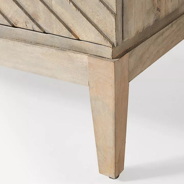 Sideboard 3