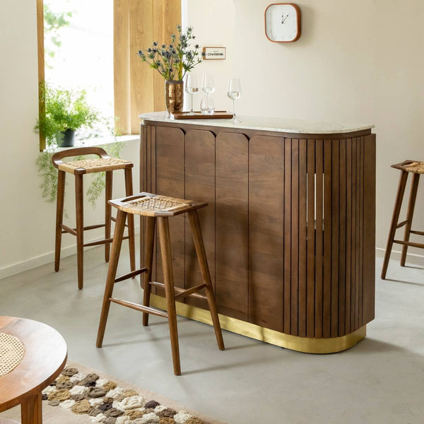 Bar in mango wood and Siena white marble