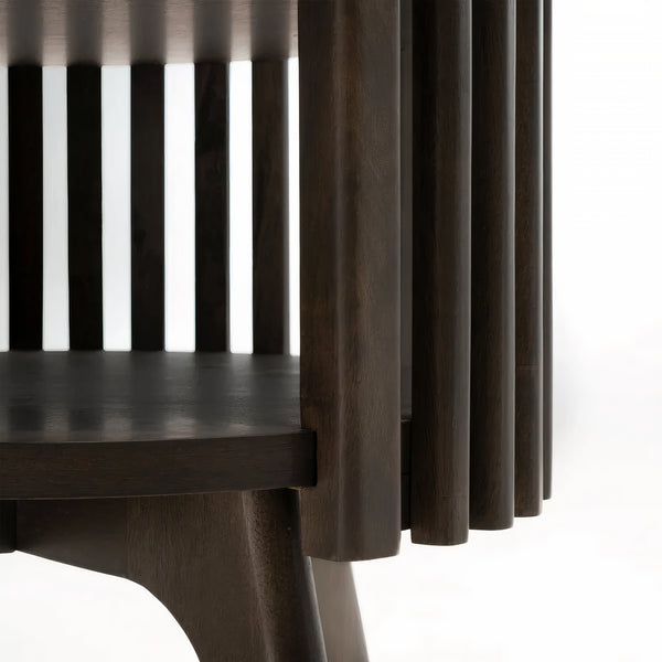 Zoltán Sidetable